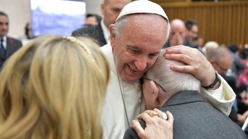 Papa su Cure Palliative: curare sempre, anche quando non si può guarire