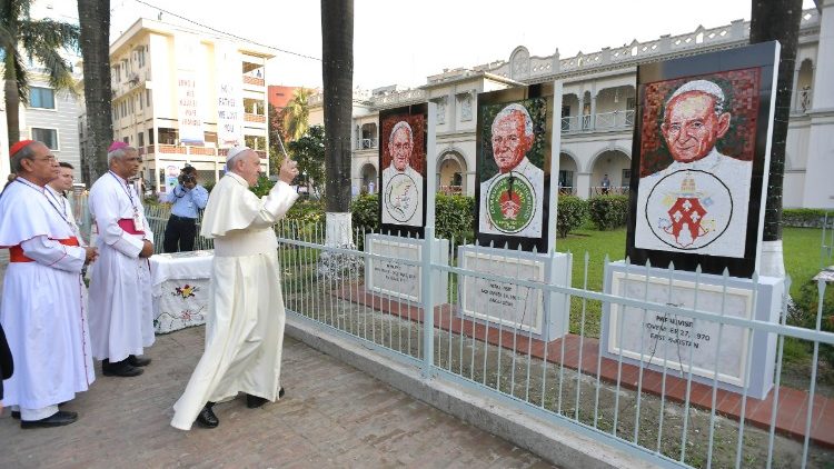 Papa Francisco - Viagem Apostólica a Bangladesh - 01/12/2017
