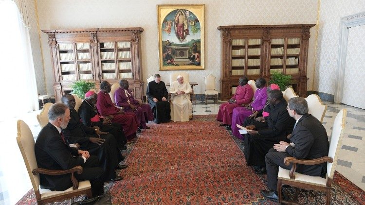 Papa Franjo i izaslanstvo Vijeća Crkvi Južnoga Sudana