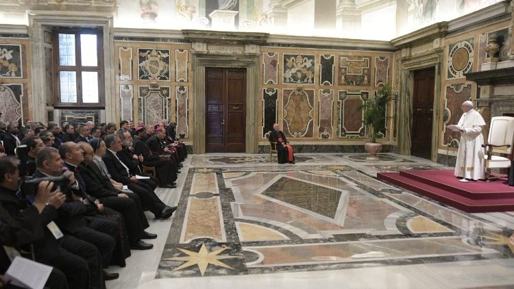  Papa pret Drejtuesit Italianë të Veprave Papnore Misionare 
