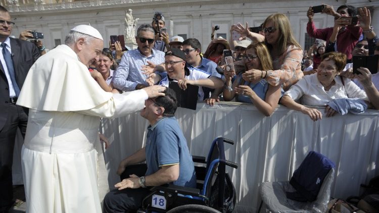 Papież na Dzień Chorego: nawet najbardziej kruche życie ma wartość