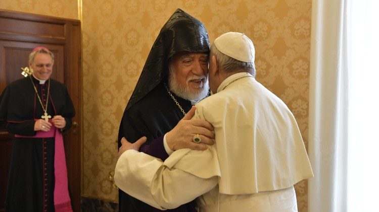 Ormiański patriarcha po audiencji u Papieża: modliliśmy się o pokój
