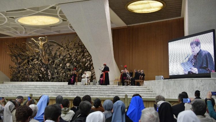 2018-05-04 Papież przemawia do uczestników watykańskiego kongresu o przyszłości życia zakonnego