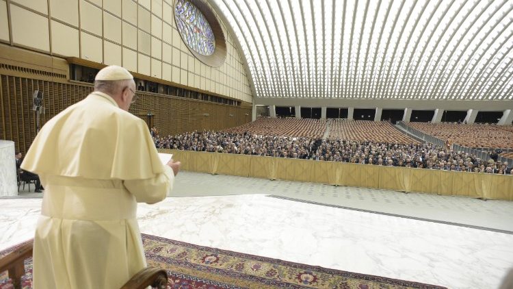 Papa prima članove Međunarodne konferencije koju je organiziralo Papinsko vijeće za kulturu.