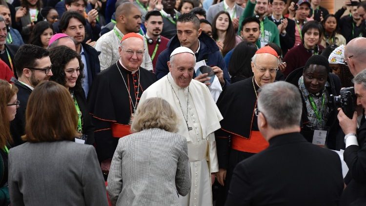 Le Pape à la réunion pré-synode des jeunes, le 19 mars 2018.