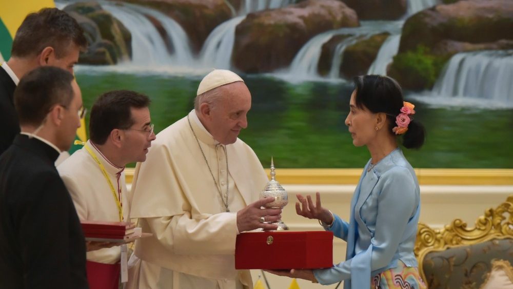 Pápež František v Mjanmarsku v novembri 2017