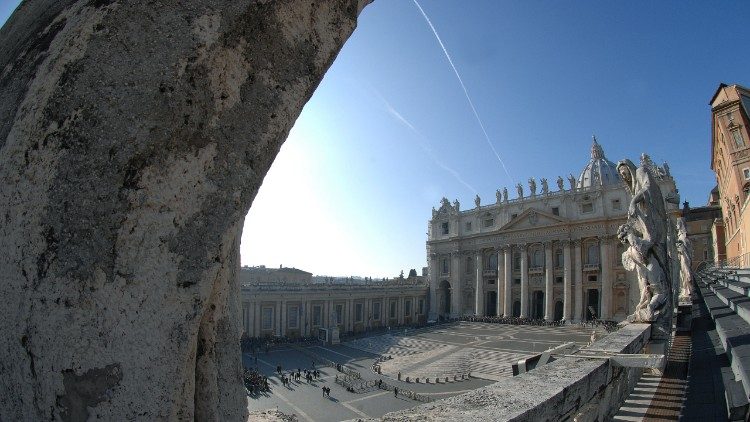 O prelado espanhol teve uma longa carreira diplomática no Vaticano
