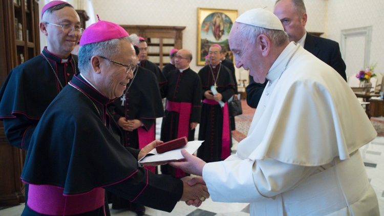 Popiežius susitiko su Tailando vyskupais