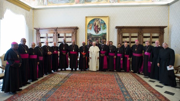 El Papa y los Obispos de las Antillas / Foto de archivo