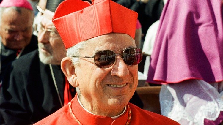 Kardinolas Dario Castrillon Hoyos (1929-2018)