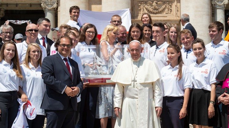 Papież spotkał się z uczestnikami Rejsu Niepodległości
