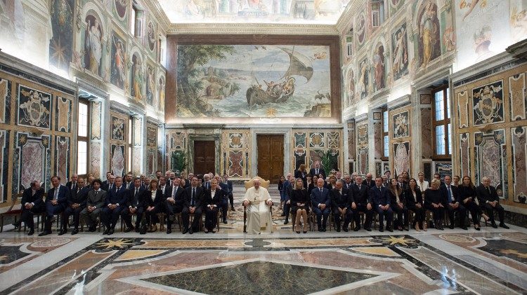 Popiežiaus audiencija italų žurnalistinės premijos delegacijai