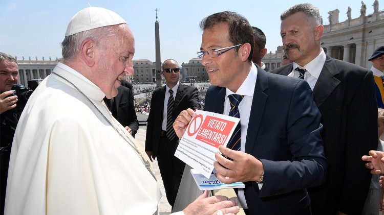 Pope Francis and Salvo Noe, the author of the book, "Vietato Lamentarsi". 