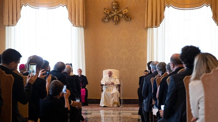 2018.06.22 Papa Francesco udienza ai partecipanti alla Riunione delle Opere di Aiuto alle Chiese Orientali (R.O.A.C.O.)