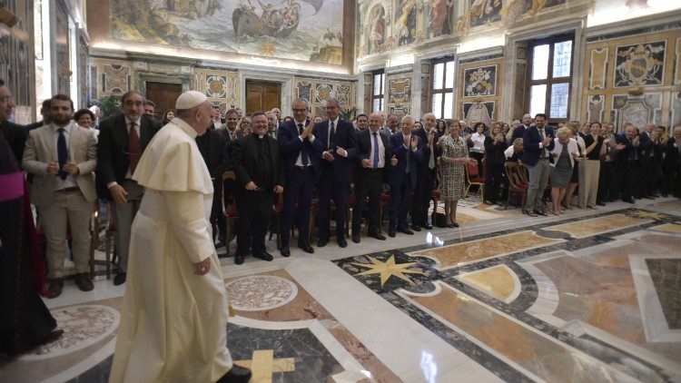Popiežius susitiko su Italijos Šeimų asociacijų forumo atstovais