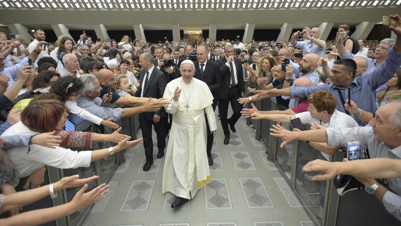 Pope meets italian union for the fight against muscular dystrophy - vatican news