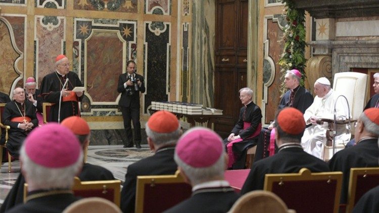 Un'immagine della Curia Romana durante un'udienza con il Papa 