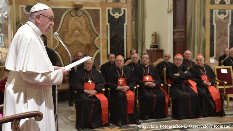 Papa em seu discurso à Cúria Romana