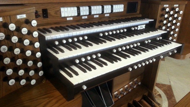 Le nouvel orgue digital installé dans la basilique Saint-Pierre. 