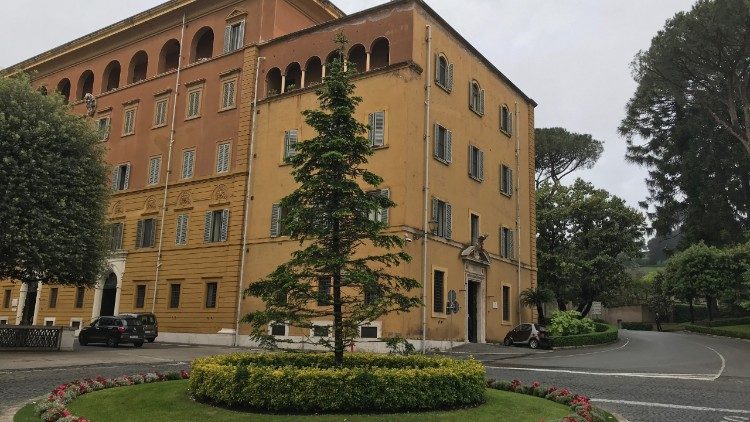Здание трибунала и жандармерии в Ватикане 