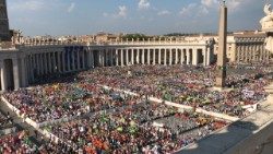 60.000 Ministrantinnen und Ministranten bei der Sonderaudienz bei Papst Franziskus auf Petersplatz am 31.07.2018..JPG