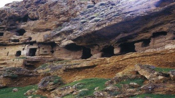 Пещерный монастырь святого Марона в Ливане