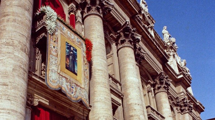 1982-10-10 Canonizzazione San Massimiliano Kolbe