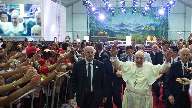  Pope Francis with Asian youth at the birthplace of Andrew Kim at the Shrine of Solmoe in S. Korea, on August 15, 2014. 