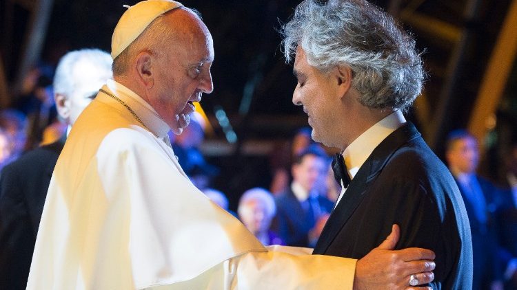  Papa me Bocelli-n, në festën e familjeve. SHBA, 2015