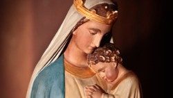 Mary-Jesus-Christ-Statue-Virgin-Madonna-Baby-164076.jpg
