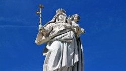 Mother-Of-God-Mother-Fig-Maria-Statue-Madonna-944468.jpg