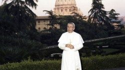 15-09-1978 Giardini Vaticani con Card. Villot (5).jpg