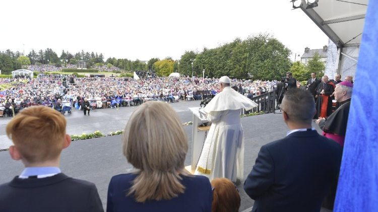 2018.08.26 Papa Francesco in Irlanda - visita al santuario di Knock