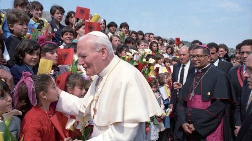 Francesco: sempre attuali le parole di Papa Wojtyła