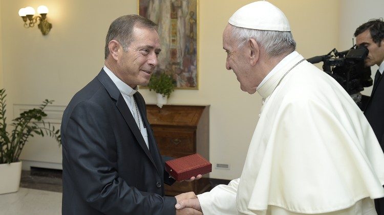 Papa Francesco incontra Mons.Rrok Gjonlleshaj, arcivescovo Montenegro