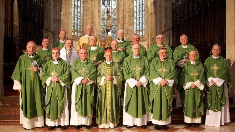Участники заседания центрально- и восточноевропейского епископата