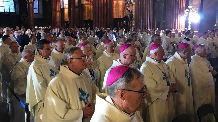2018.09.14 Messa di apertura Ccee nella Chiesa dei gesuiti di Poznan