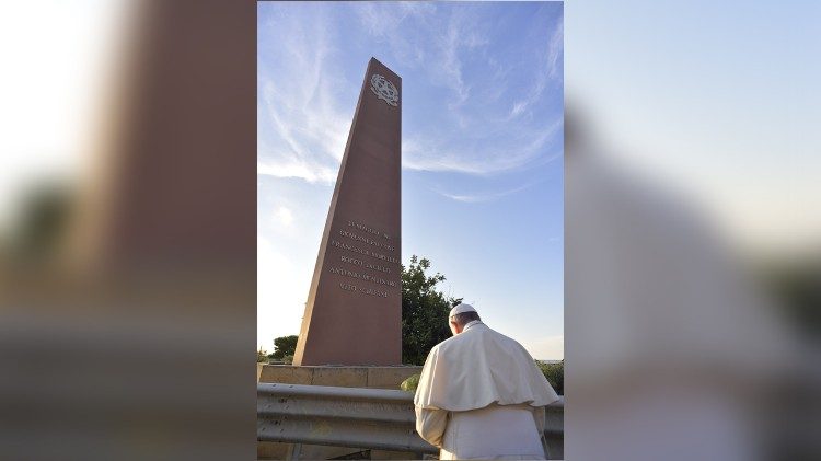 2018.09.15 Papa Francesco sosta Attentato Capaci Giovanni Falcone