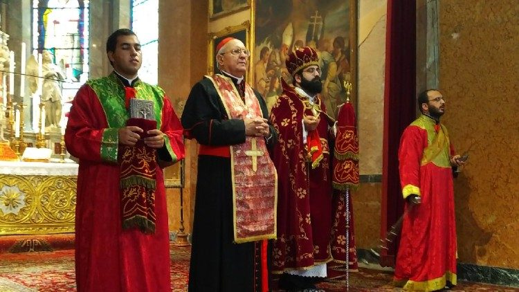 Кардинал Сандри по време на литургия в манастира Сан Лазаро, край Венеция, през септември 2018 г., с арменската монашеска община Мхитаристи.
