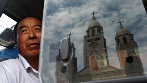 Påven erkänner 8 kinesiska biskopar och grundar Chengde stift 