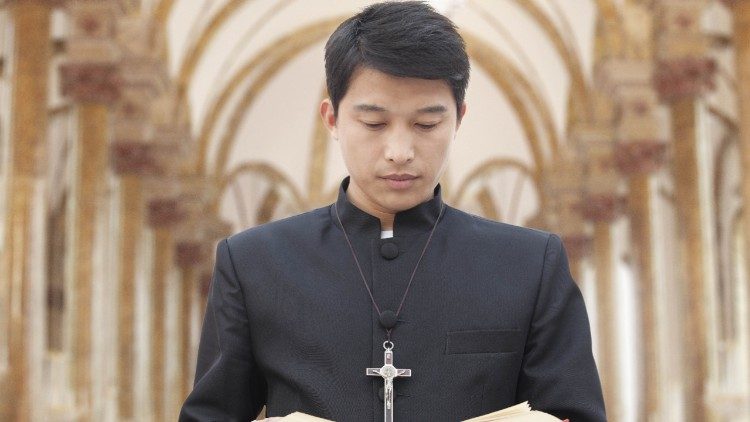 Junger Priester aus Asien