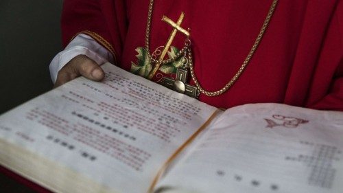 Santa Sé-China: renovado  pela segunda vez o Acordo Provisório sobre a nomeação dos bispos