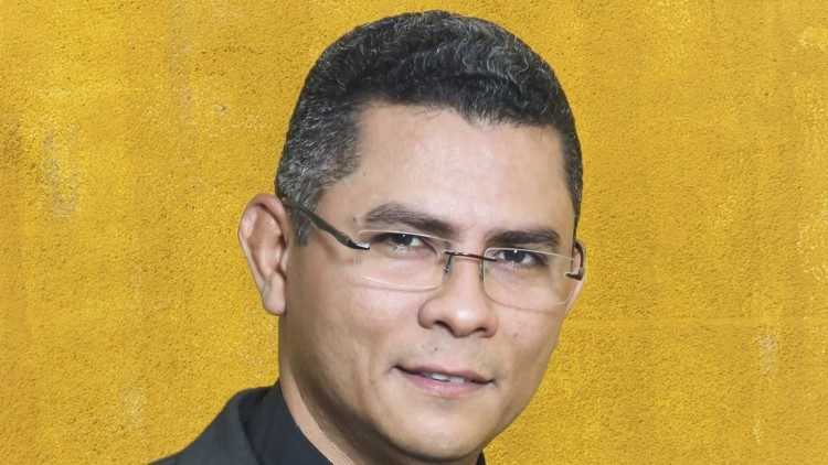 Padre Wellistony Carvalho Viana