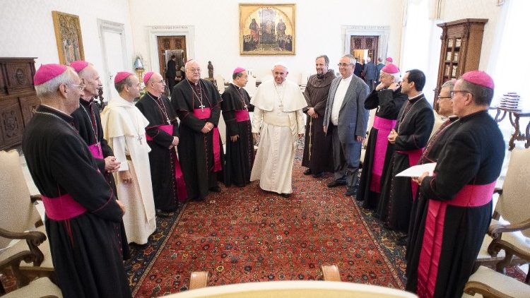 Члени Конференції Єпископів Північної Африки на аудієнції в Папи (1 жовтня 2018)