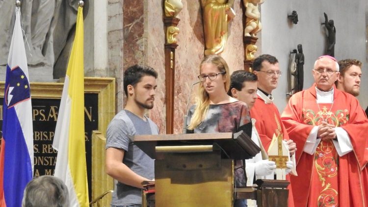 La santa messa per apertura del anno academico a Lubiana presieduta da mons Stanislav Zore 6.jpg