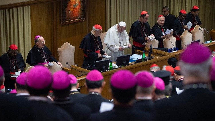 Papa Franjo tijekom Sinode o mladima; Vatikan, 9. listopada 2018.