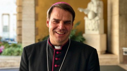 D: Bischof Oster besorgt über Jugendarmutsbericht
