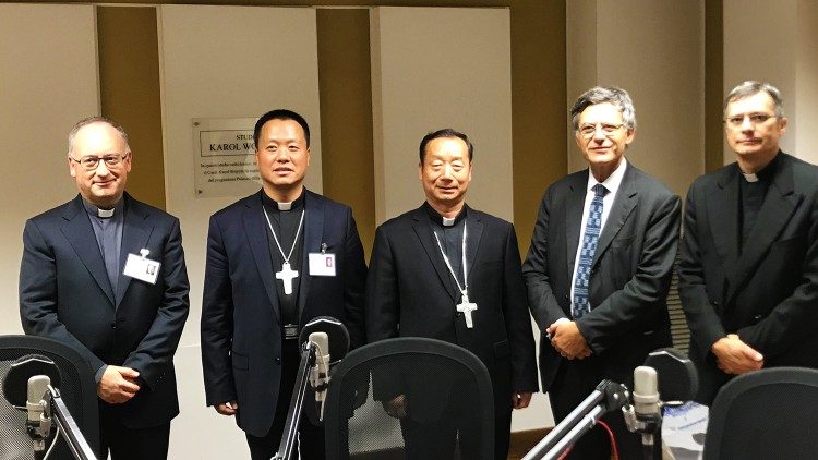 2018.10.13 vescovi cinesi al sinodo sui giovani, intervista di Vatican News