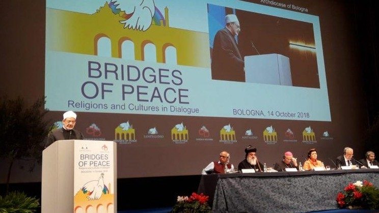 बोलोग्ना शहर में "शांति के पुल" बैठक