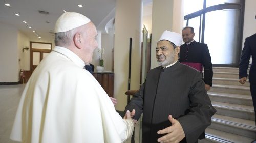 Szentszéki nyilatkozat a pápa és az Al Azhar főimámja által aláírt Dokumentum kapcsán